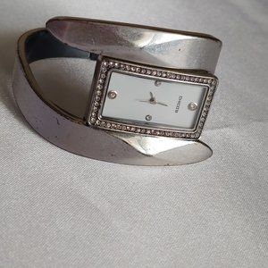 🎯 Chico's Wrap Bracelet Watch